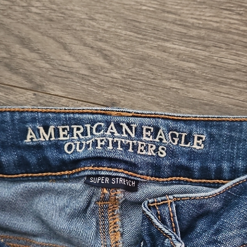 American Eagle Outfitters Women's Dark Blue Ankle Jeans - Picture 2 of 4